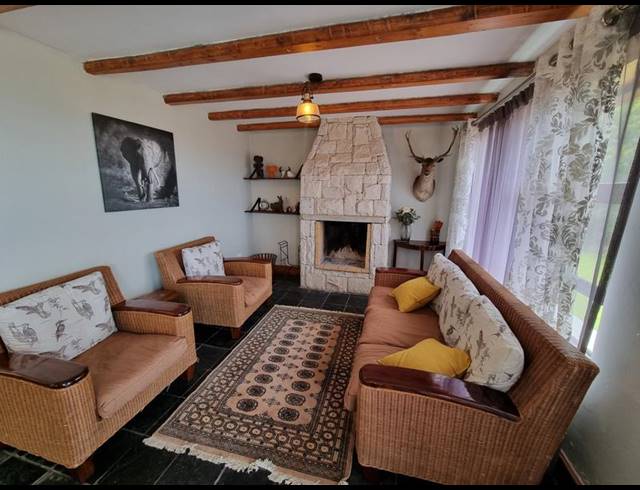 8 BEDROOM HOUSE FOR SALE IN GROOT BRAKRIVIER RURAL